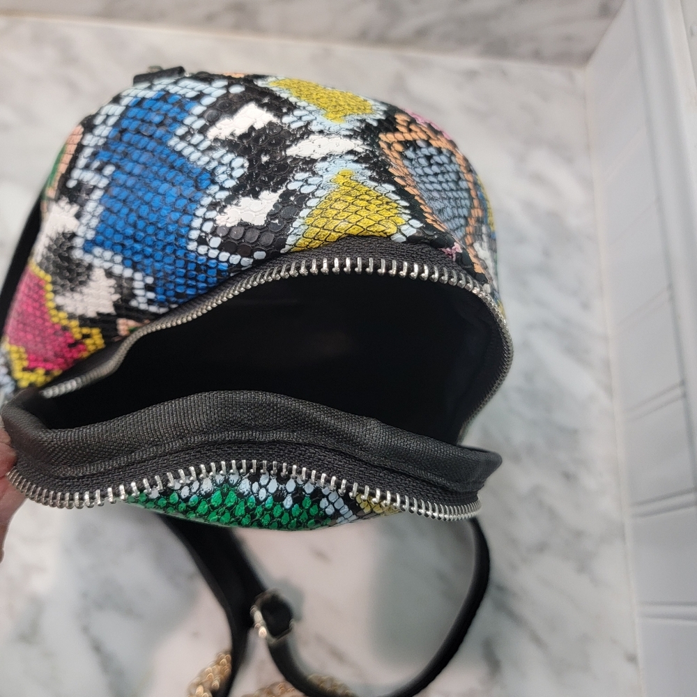 Multicolor Snake Print Backpack - Picture 5 of 7